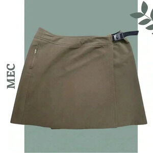MEC Adjustable Wrap Skirt Velcro and Buckle Closure Brown Size Small